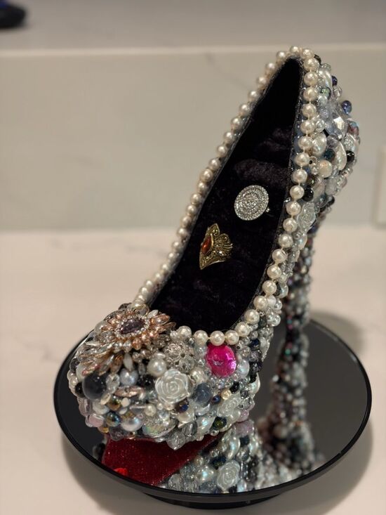 Jewelry - Jeweled Pearl and Crystal Stiletto High Heel Pump - Ring Holder